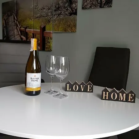 Apartament Plush Studio Self Check-in 24h Bytom